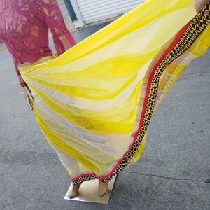Elegant Yellow Women's Skirt
